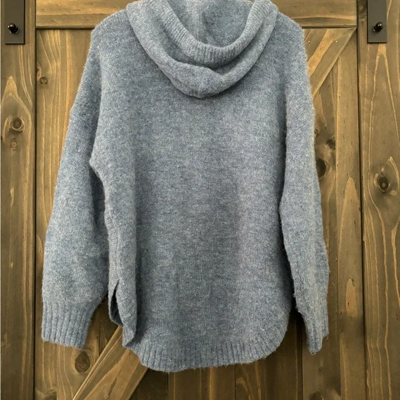 Madewell Sweater - Picture 2 of 3